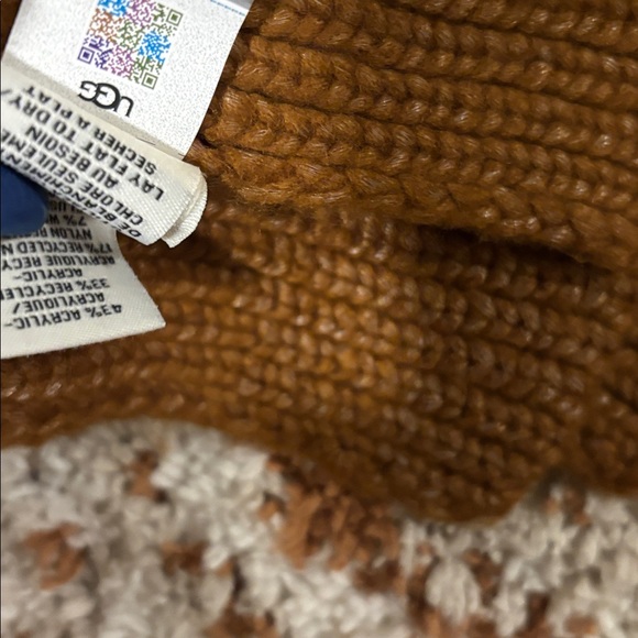 UGG - Picture 5 of 7